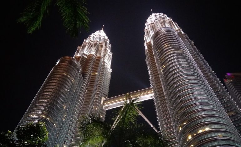 Liburan ke Malaysia 5 Hari 4 Malam